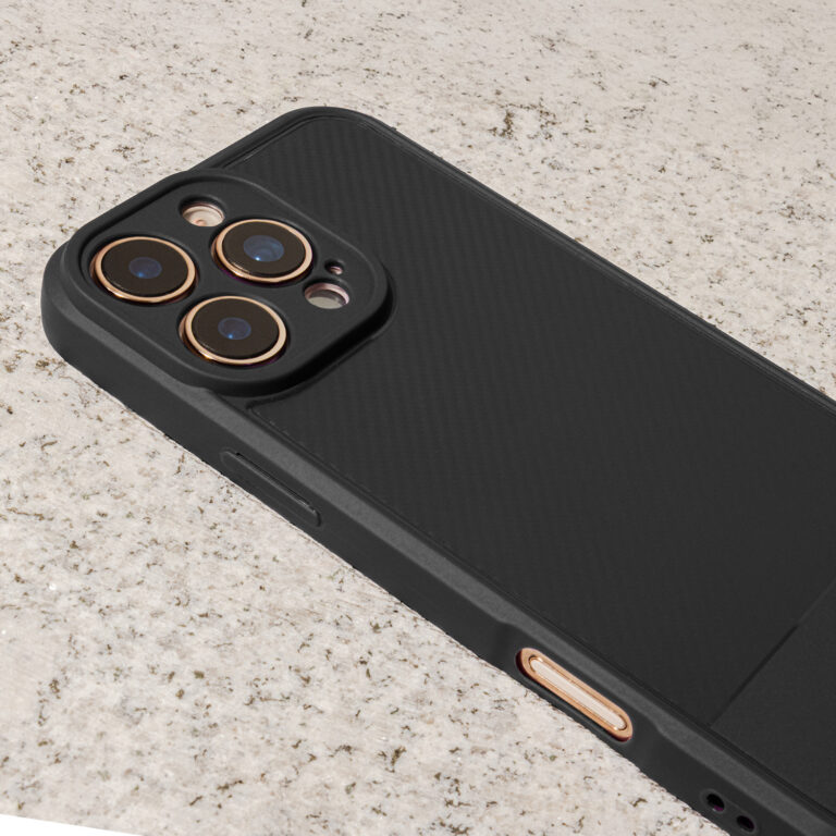 Nakładka Simple Carbon do iPhone 13 czarny - obrazek 5