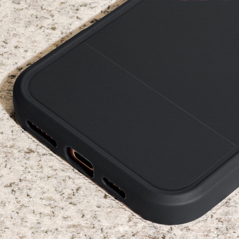 Nakładka Simple Carbon do iPhone 13 czarny - obrazek 6