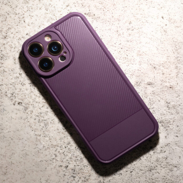 Nakładka Simple Carbon iPhone 13 6,1 Fioletowy - obrazek 4